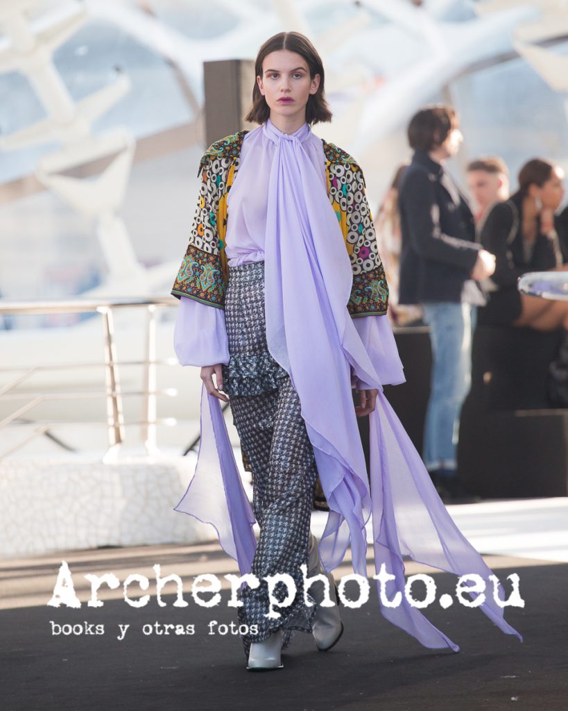 Desfile Anel Yaos, 22 de febrero de 2020, Clec Fashion Festival València, imagen de Archerphoto, fotógrafos Valencia, imagen de la pasarela.