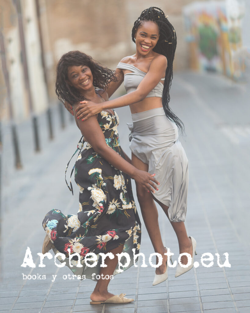 Betty Cris y Estela, Summer 2020 (1) por Archerphoto, fotógrafo profesional en València.