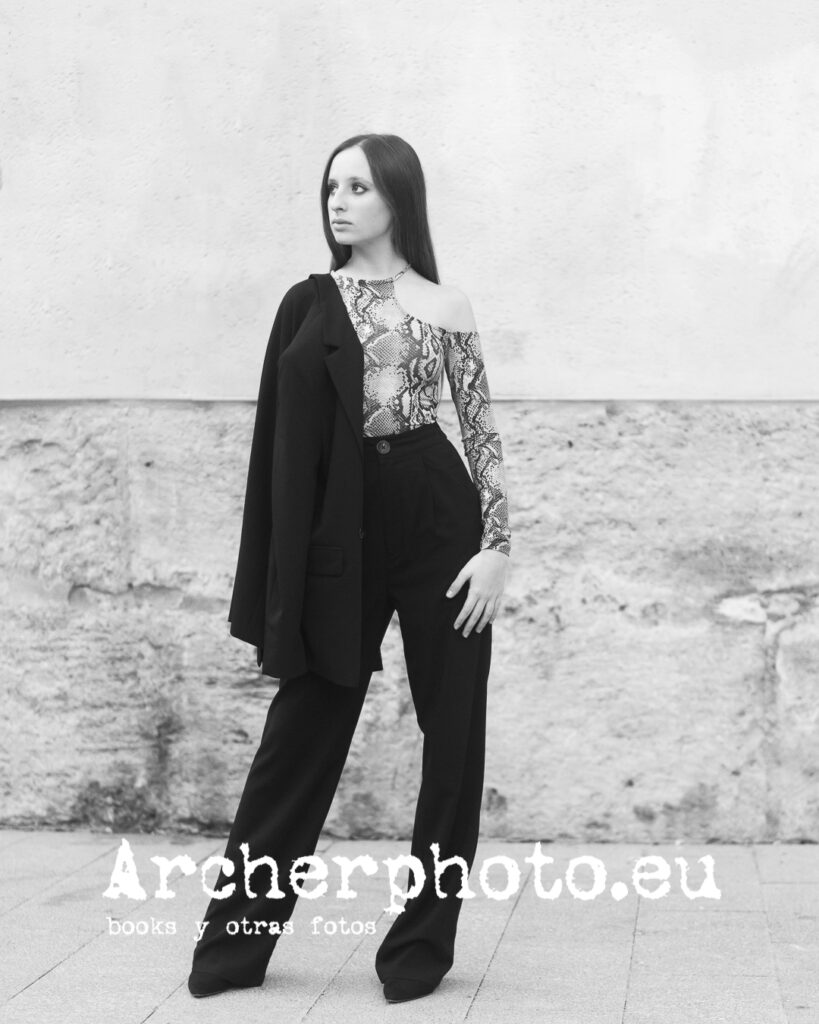 Anastasiia, December 2021 (2), a model in València, shot by Sergi Albir, professional photographer.