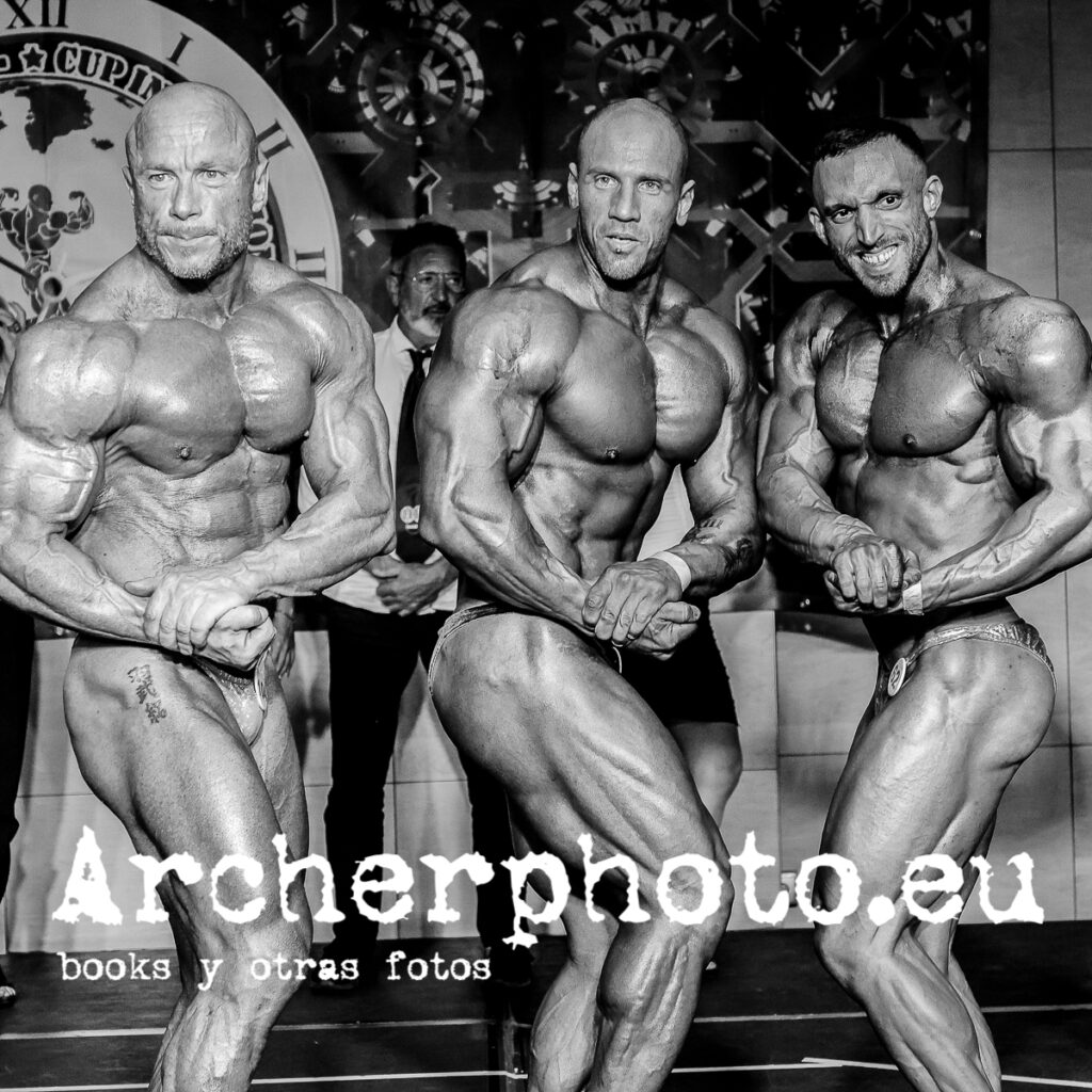 Posedown for Absolute Winner, 2022, CIBB Europe Championships València. . From left to right, Rafa de Pedro, Igor Brembilla and Federico Bovio