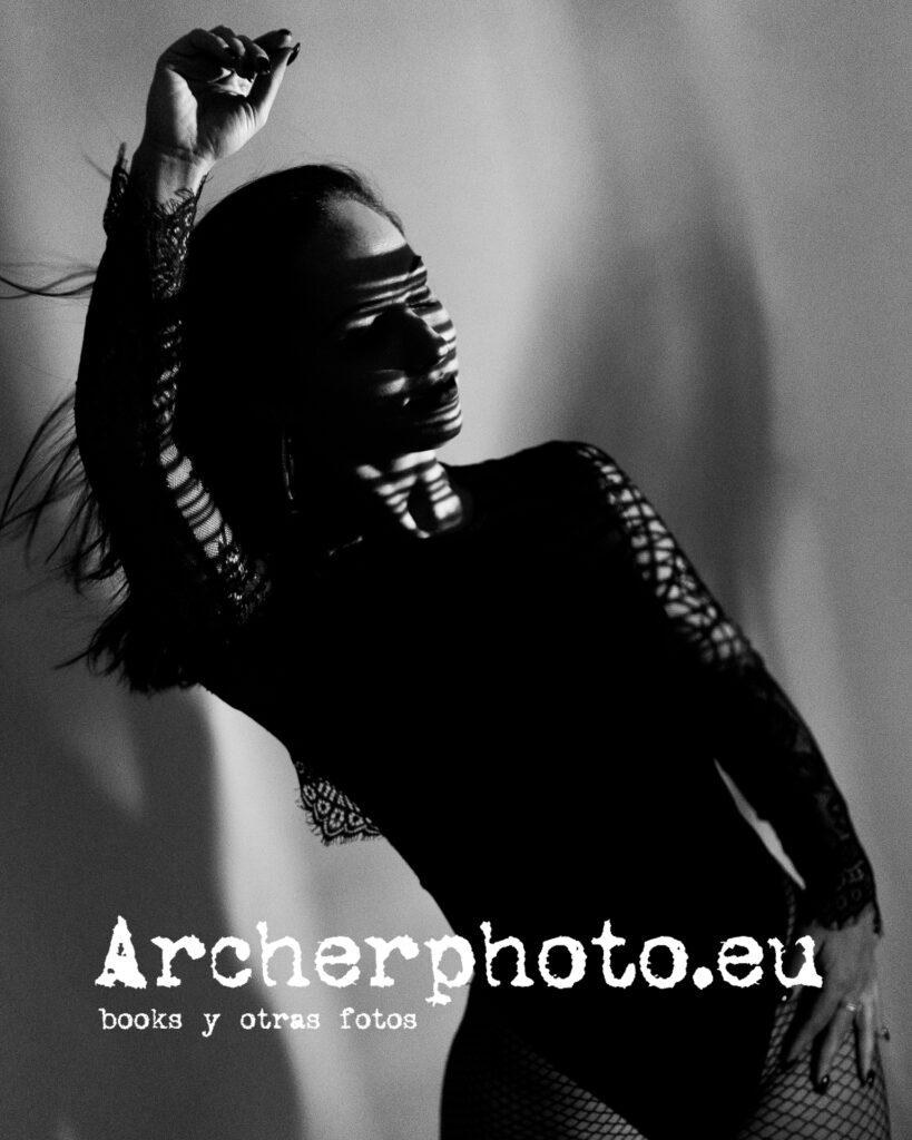 Andrea Vidaurre 2023 (7), sesión de fotos con Andrea Vidaurre, profesora y bailarina de salsa en València, España.